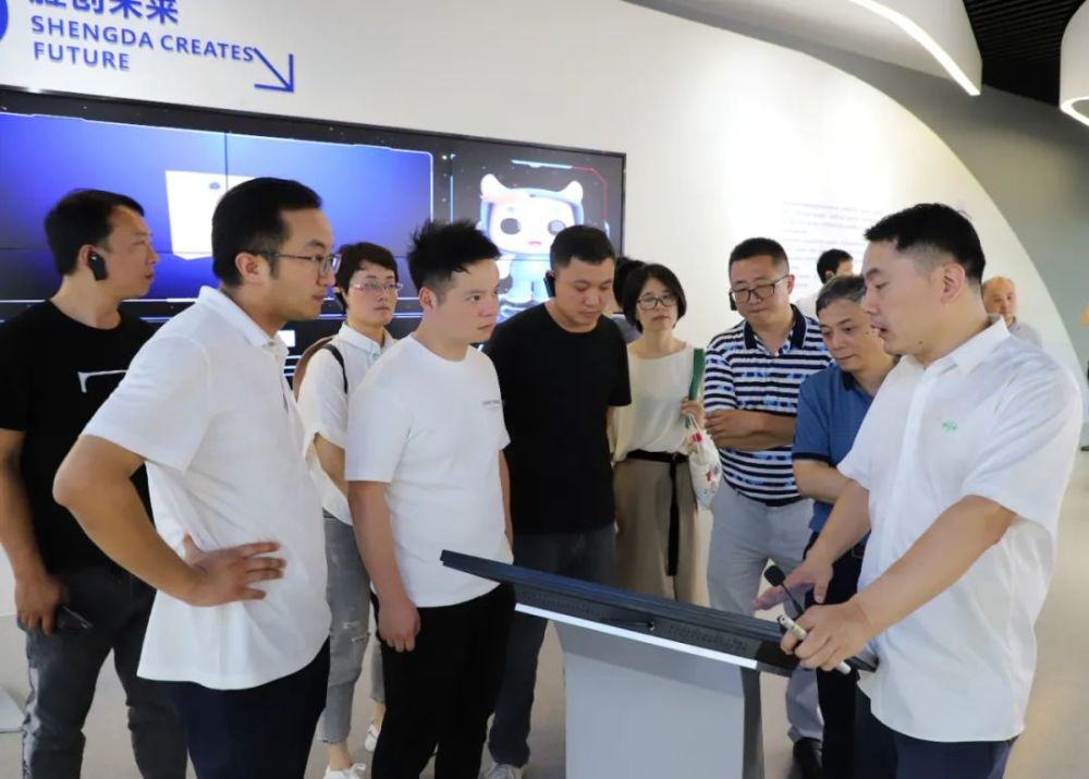 赴杭觀摩智能工廠，助力屯溪工業(yè)升級